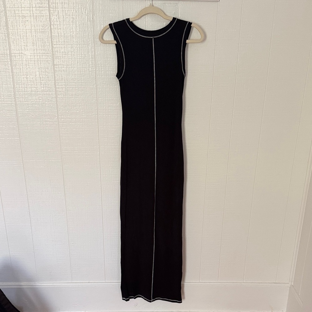 Sleeveless Black Maxi Dress with Contrast Topstitching